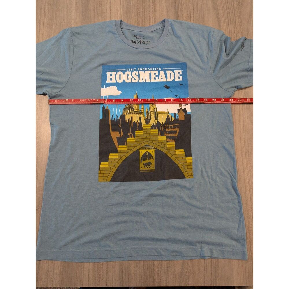 Harry Potter Universal Studios Exclusive Hogsmeade Graphic T-Shirt L - Picture 2 of 5
